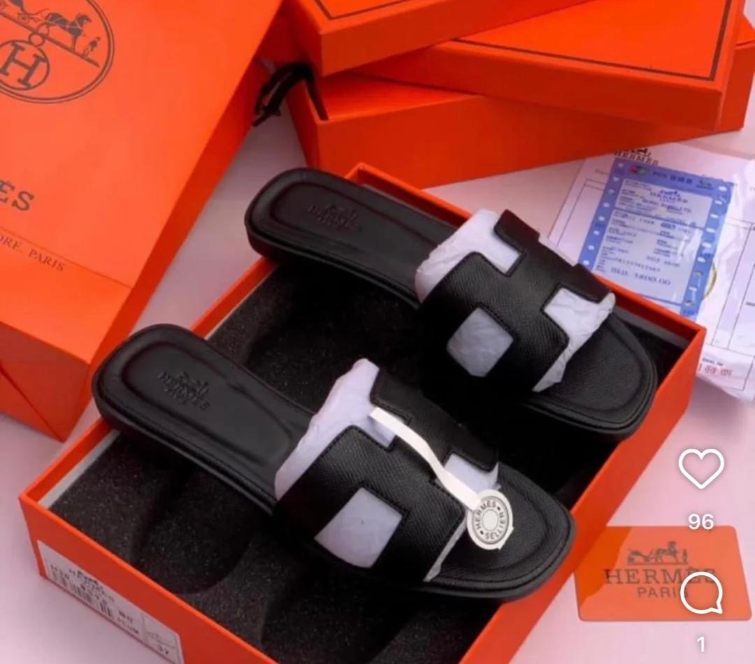 Black Hermes Slides(close size)